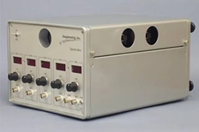 Wavelength-Separated Ultra-Weak Light Detection Device